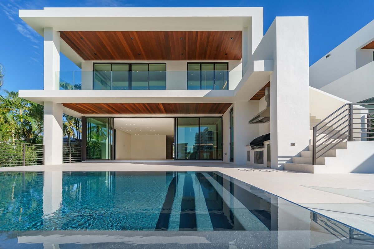 Arquitectura residencial de lujo tropical